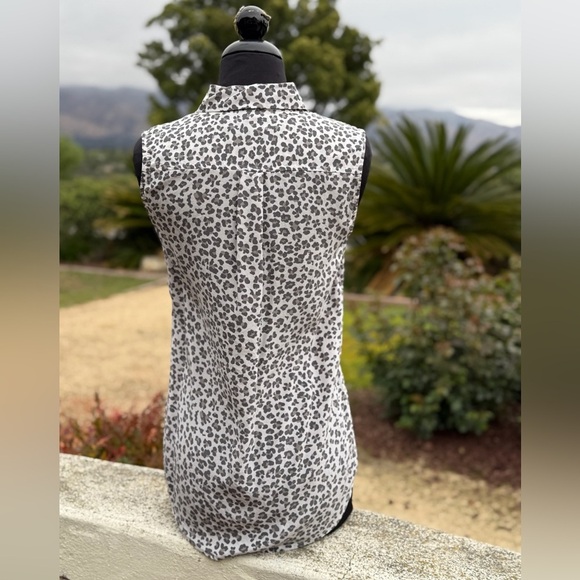 Equipment Femme leopard print sleeveless silk blouse - size XS - Picture 3 of 4